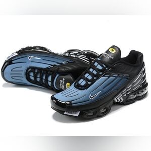 Nike Air Max Plus Blue and Black Sneakers Size 8.5